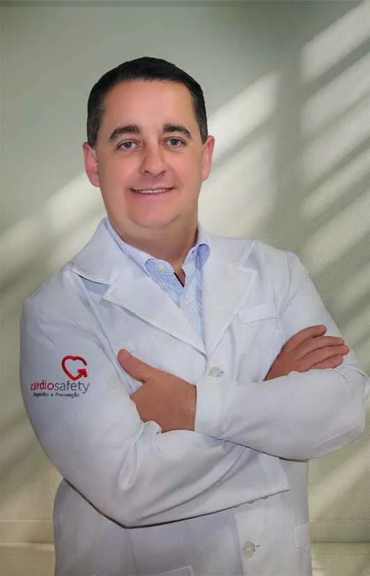Dr. André Perez Solera