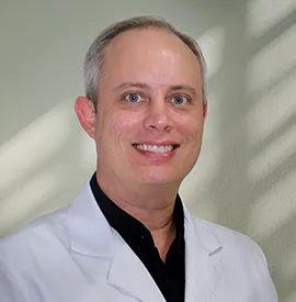 Dr. Leonardo Oliva Gonini